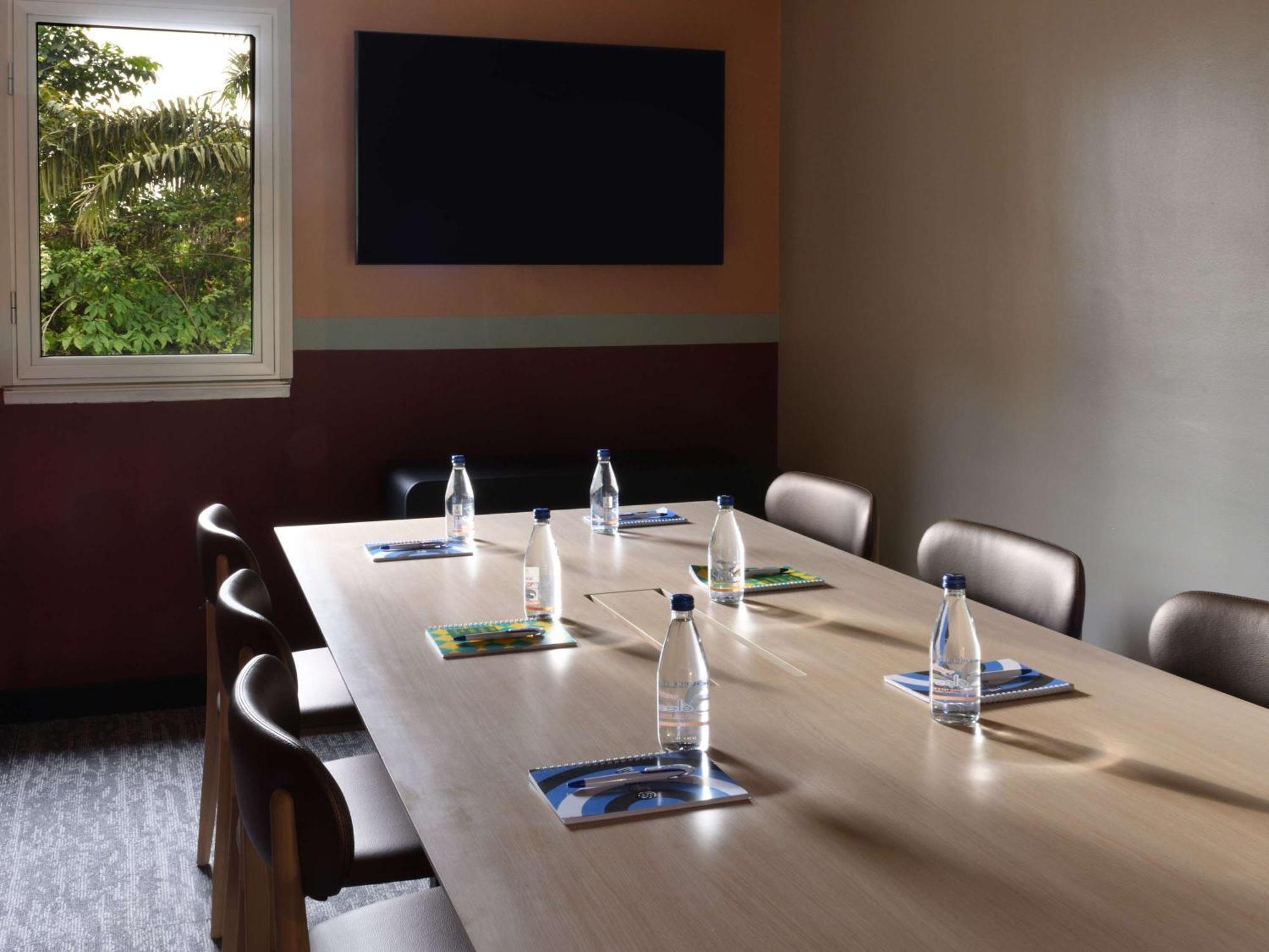Ibis Styles Abidjan Plateau Hotel Buitenkant foto